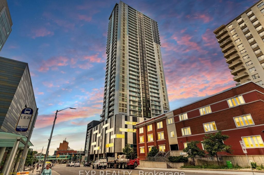 1-bedroom condo apartment for sale in Waterloo — 1010 - 60 Frederick Street N (Photo 1)