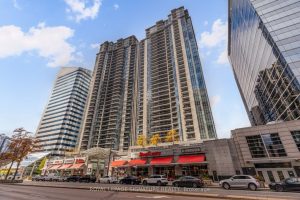 1-bedroom condo apartment for sale in Toronto — 1011 - 4978 Yonge Street