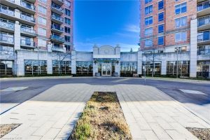 2-bedroom condo apartment for sale in Oakville — 101 - 2379 Central Park Drive