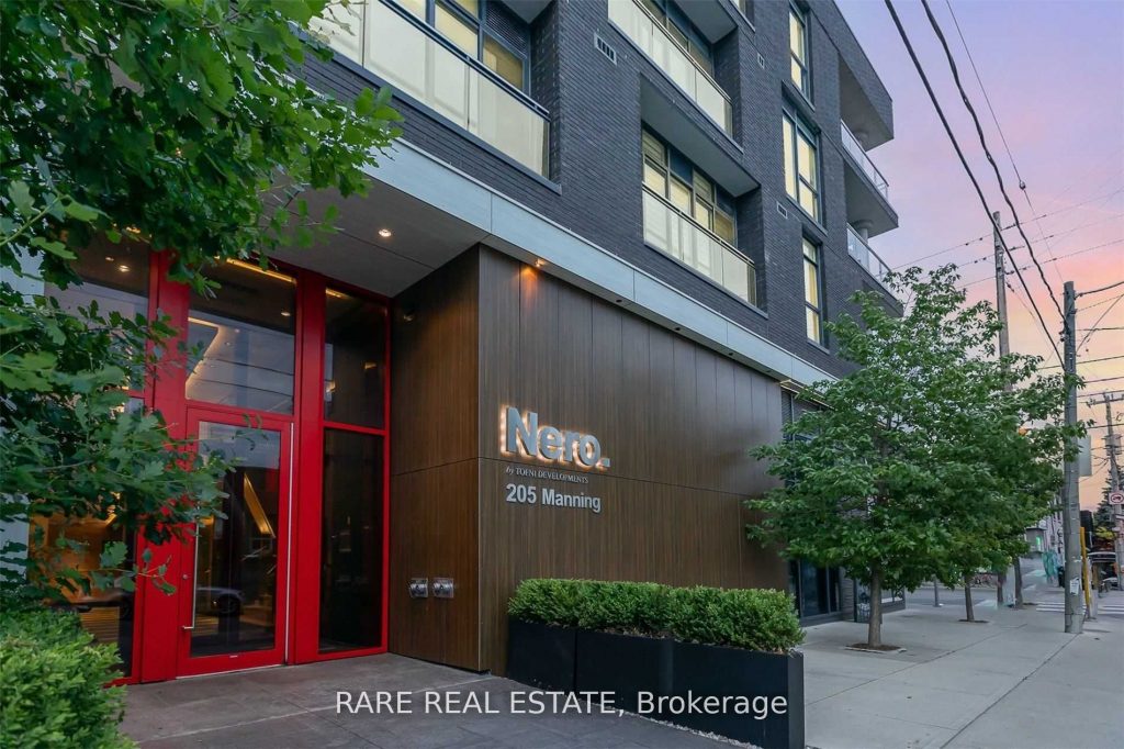 1-bedroom condo apartment for rent in Toronto — 102 - 205 Manning Avenue (Photo 1)