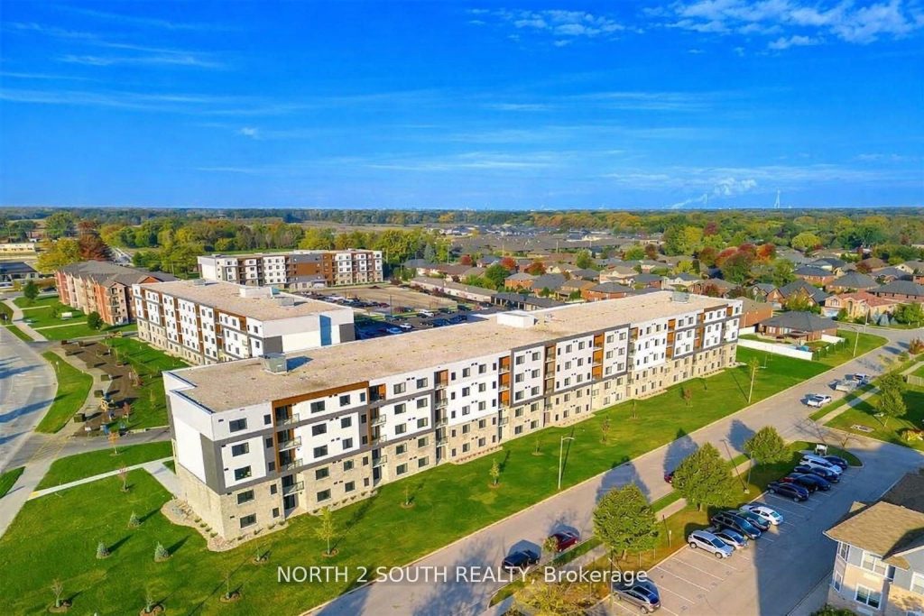 2-bedroom condo apartment for rent in Windsor — 102 - 2550 Sandwich West Parkway (Photo 1)