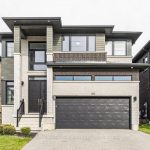 4-bedroom detached home for sale in Hamilton — 102 Greenwich Avenue (Photo 1)