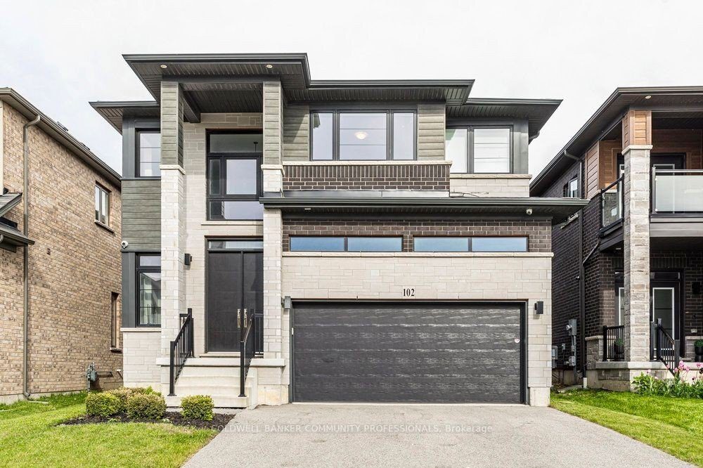 4-bedroom detached home for sale in Hamilton — 102 Greenwich Avenue (Photo 1)
