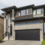 4-bedroom detached home for sale in Hamilton — 102 Greenwich Avenue (Photo 2)