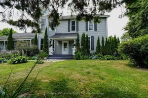 5-bedroom duplex home for sale in Grey County — 103 Bruce Street S