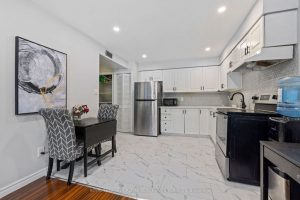 1-bedroom condo apartment for sale in Hamilton — 104 - 28 Victoria Avenue N