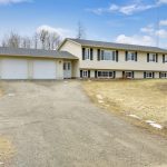 5-bedroom detached home for sale in Lanark — 1065 Ford Road (Photo 1)