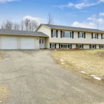 5-bedroom detached home for sale in Lanark — 1065 Ford Road (Photo 3)