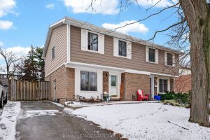 3-bedroom semi-detached home for sale in Hamilton — 106 Wendover Drive