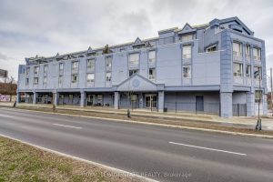 1-bedroom condo apartment for sale in Hamilton — 107 - 400 York Boulevard
