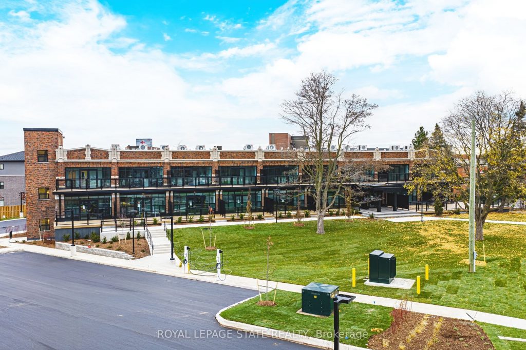 1-bedroom condo apartment for rent in Hamilton — 107 - 555 Sanatorium Road (Photo 1)