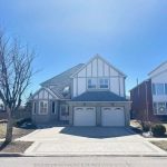 4-bedroom detached home for sale in York — 107 Quince Crescent (Photo 3)