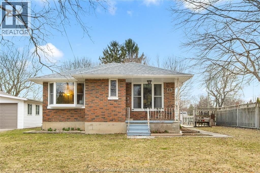 4-bedroom home for sale in Chatham — 107 Sussex Street (Photo 1)