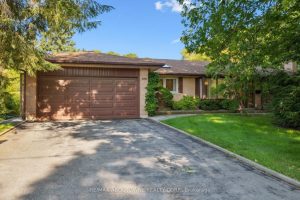 4-bedroom detached home for rent in Oakville — 1095 Linbrook Road