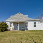 2-bedroom detached home for sale in Lennox & Addington — 10 Front Road (Photo 2)