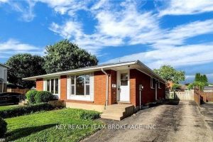 3-bedroom semi-detached home for rent in St. Catharines — 10 Hill Park Lane