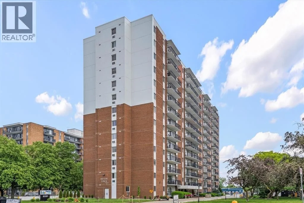 3-bedroom home for rent in Windsor — 1101 - 8591 Riverside Drive (Photo 1)