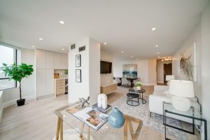 2-bedroom condo apartment for sale in York — 1103 - 7420 Bathurst Street