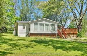 3-bedroom detached home for sale in Peterborough — 1106 Island View Dr. Drive