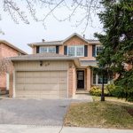 4-bedroom detached home for sale in Peel — 1111 Deer Run (Photo 2)