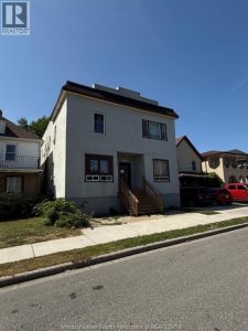 Studio home for sale in Windsor — 1119 Marion