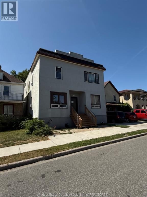 Studio home for sale in Windsor — 1119 Marion (Photo 1)