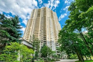 2-bedroom condo apartment for sale in Peel — 1123 - 25 Kingsbridge Garden Circle