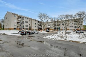 1-bedroom condo apartment for sale in Ottawa — 112 - 6532 Bilberry Drive