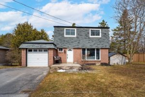 4-bedroom detached home for sale in Dufferin — 112 Susan Street