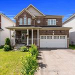 4-bedroom detached home for sale in Dufferin — 112 Susan Street (Photo 3)