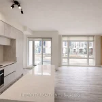 2-bedroom condo townhouse for sale in York — 113 - 10 Steckley House Lane E (Photo 4)