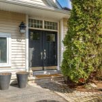 3-bedroom detached home for sale in Niagara — 113 Centre Street (Photo 2)