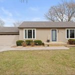 2-bedroom home for sale in Tecumseh — 11581 Leathorne Street (Photo 3)