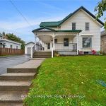 6-bedroom detached home for sale in Niagara — 115 West Main Street (Photo 1)