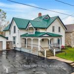 6-bedroom detached home for sale in Niagara — 115 West Main Street (Photo 2)
