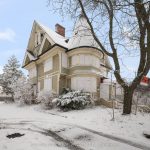 6-bedroom detached home for sale in Niagara — 115 West Main Street (Photo 4)