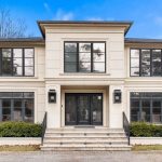 5-bedroom home for sale in Mississauga — 1165 Garden Road (Photo 5)