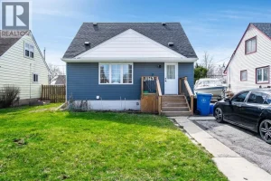 6-bedroom home for sale in Windsor — 1167 Askin Avenue