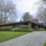 3-bedroom detached home for sale in Halton — 1168 Carey Road (Photo 1)