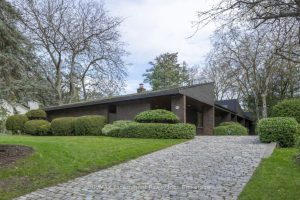 3-bedroom detached home for sale in Halton — 1168 Carey Road