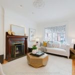 4-bedroom semi-detached home for sale in Toronto — 116 Roxborough Street W (Photo 2)