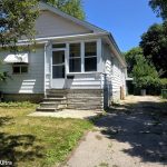 3-bedroom detached home for sale in Toronto — 119 Heale Avenue (Photo 2)