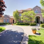 4-bedroom detached home for sale in Halton — 11 Bridlewood Boulevard (Photo 1)