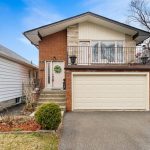 3-bedroom detached home for sale in Toronto — 11 Chelsea Drive (Photo 3)