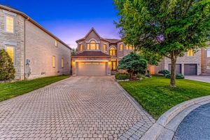 4-bedroom detached home for sale in York — 11 Palace Court