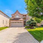 4-bedroom detached home for sale in York — 11 Palace Court (Photo 2)