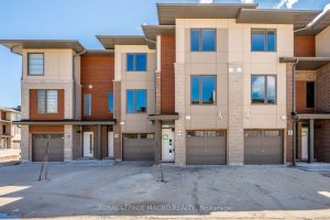 3-bedroom condo townhouse for sale in Simcoe — 11 Winters Crescent