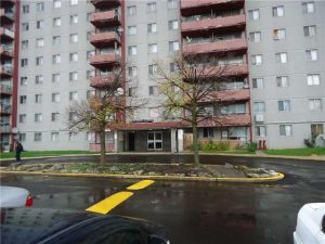 4-bedroom condo apartment for sale in Toronto — 1202 - 100 Lotherton Pathway