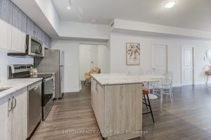 3-bedroom condo apartment for sale in Toronto — 1204 - 10 Meadowglen Place