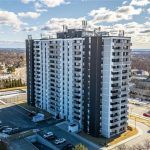 2-bedroom condo apartment for sale in Halton — 1206 - 2055 Upper Middle Road (Photo 3)